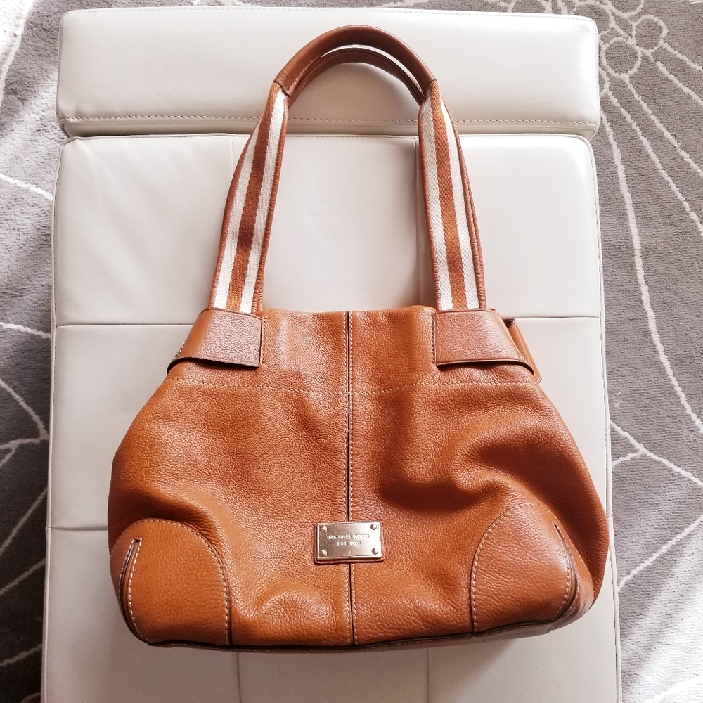 Michael Kors  Leather Shoulder bag
